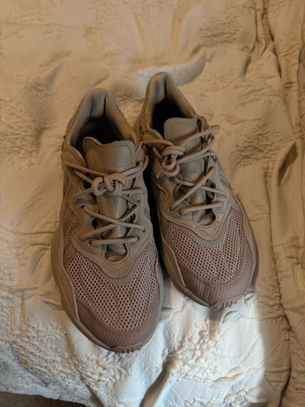 Adidas Womens Ozweego Trace Khaki shoes - Picture 3 of 8
